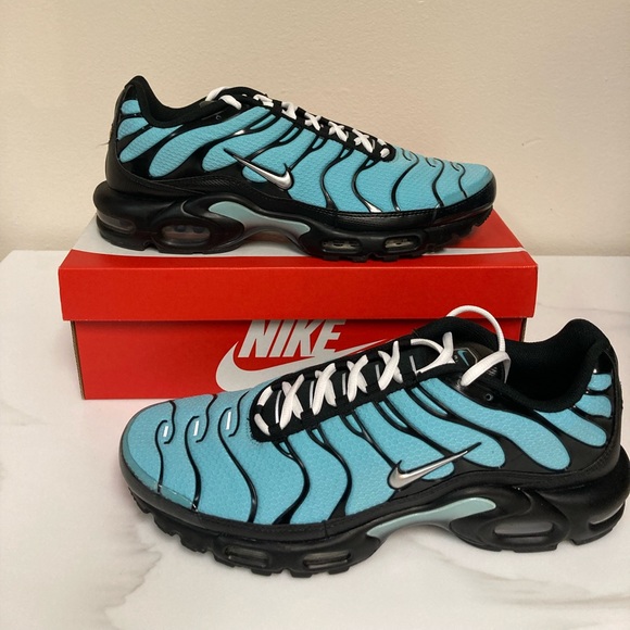 Black & Blue NIKE Air Max Plus (13) - Picture 2 of 3